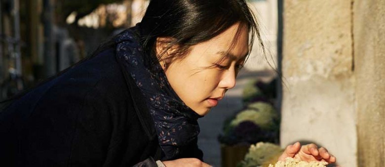 Kim Min-Hee - "Hee" (Gece Sahilde Tek Başına - On The Beach At Night Alone)