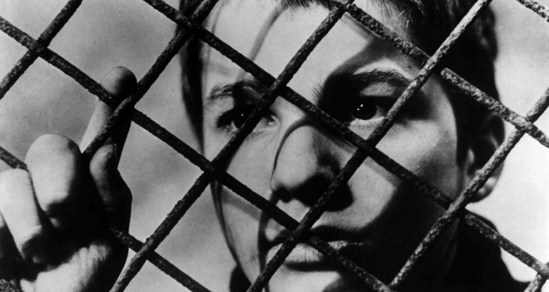 Hapiste bir gece geçirdikten sonra ıslahevine gönderilir