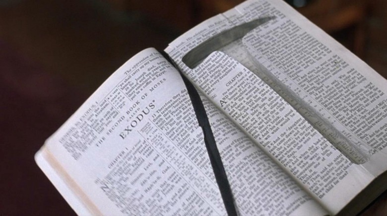 Kurtuluş İncil'in içinde.