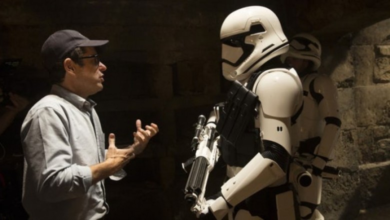 Star Wars: Bölüm 9, J.J. Abrams tarafından yönetilecek.