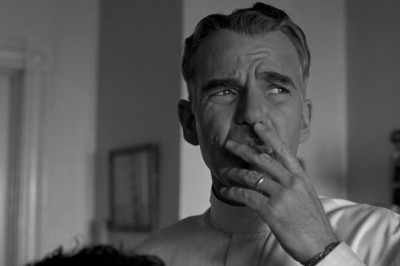 The Man Who Wasn't There (Orada Olmayan Adam)-2001