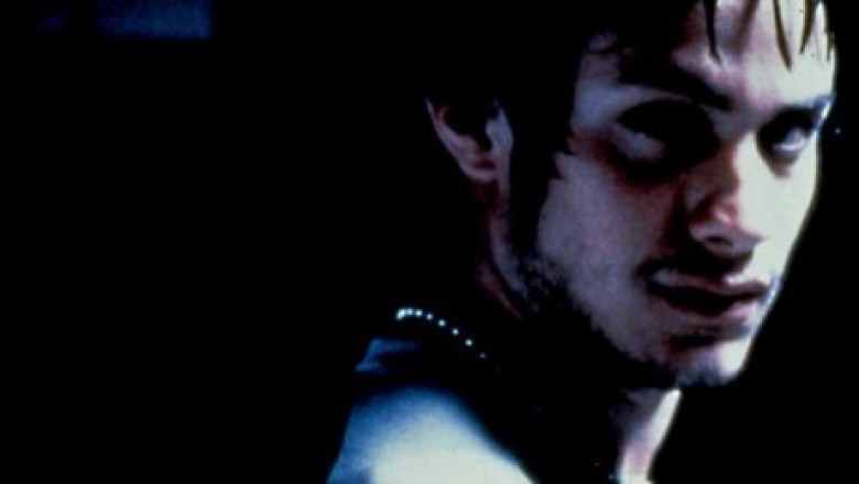 Paramparça Aşklar Köpekler (Amores Perros) - 2000 Film İncelemesi 