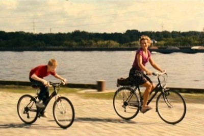 Bisikletli Çocuk (Le Gamin Au Velo - The Kid With a Bike) - 2011 Film İncelemesi